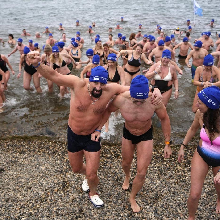 Cold-water swimmers in the Czech Republic set a new world record for the largest polar bear dip